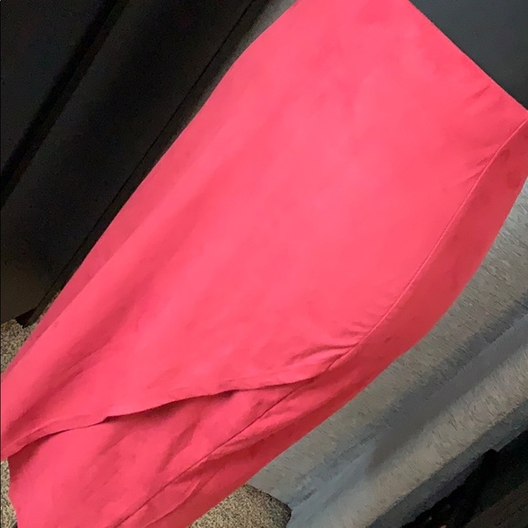 Maroon suede like pencil skirt - Picture 2 of 5